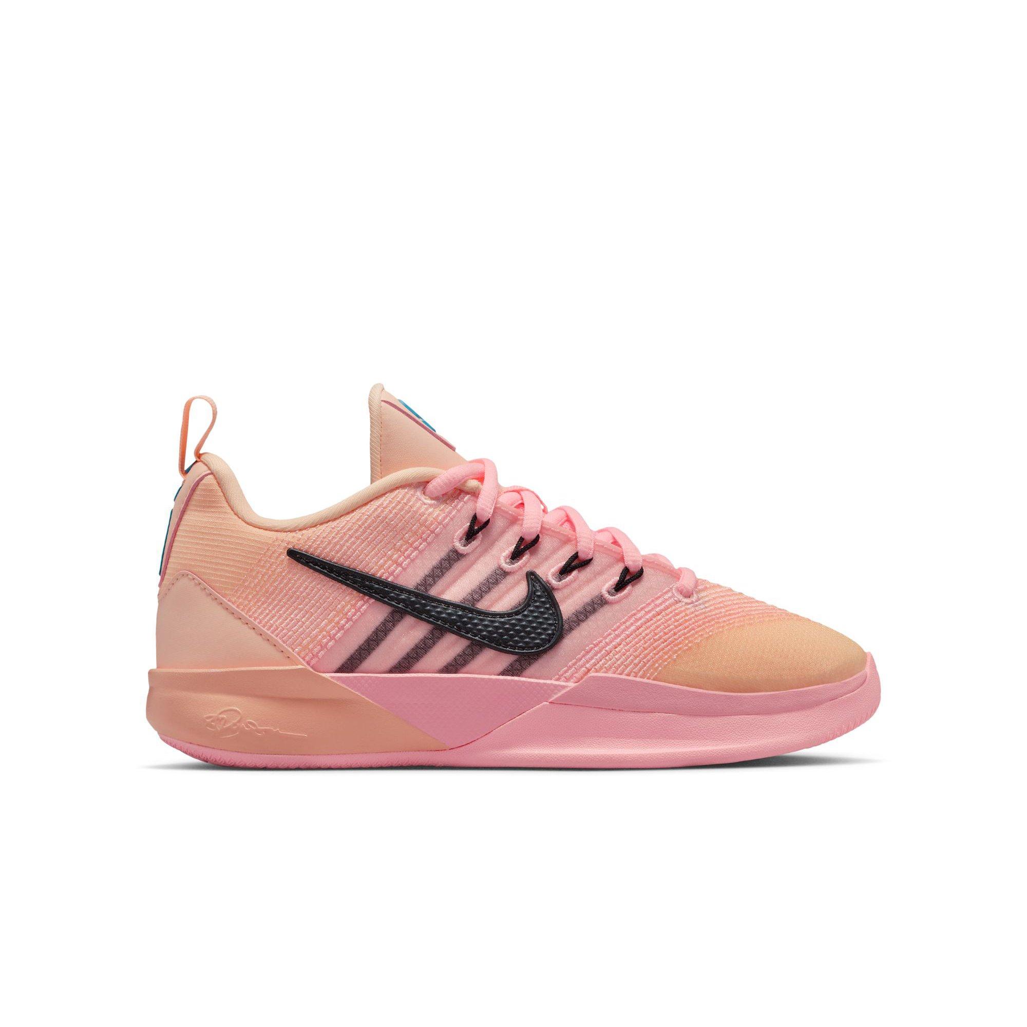 Nike Sabrina 3 